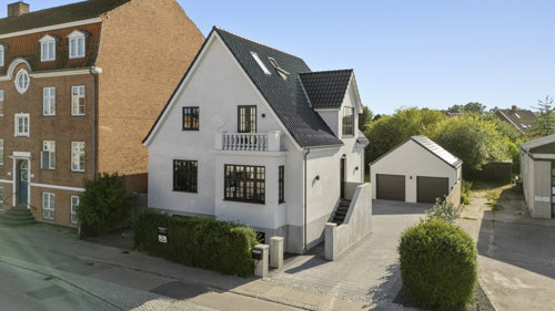 Strandvejen 44, 4600 Køge